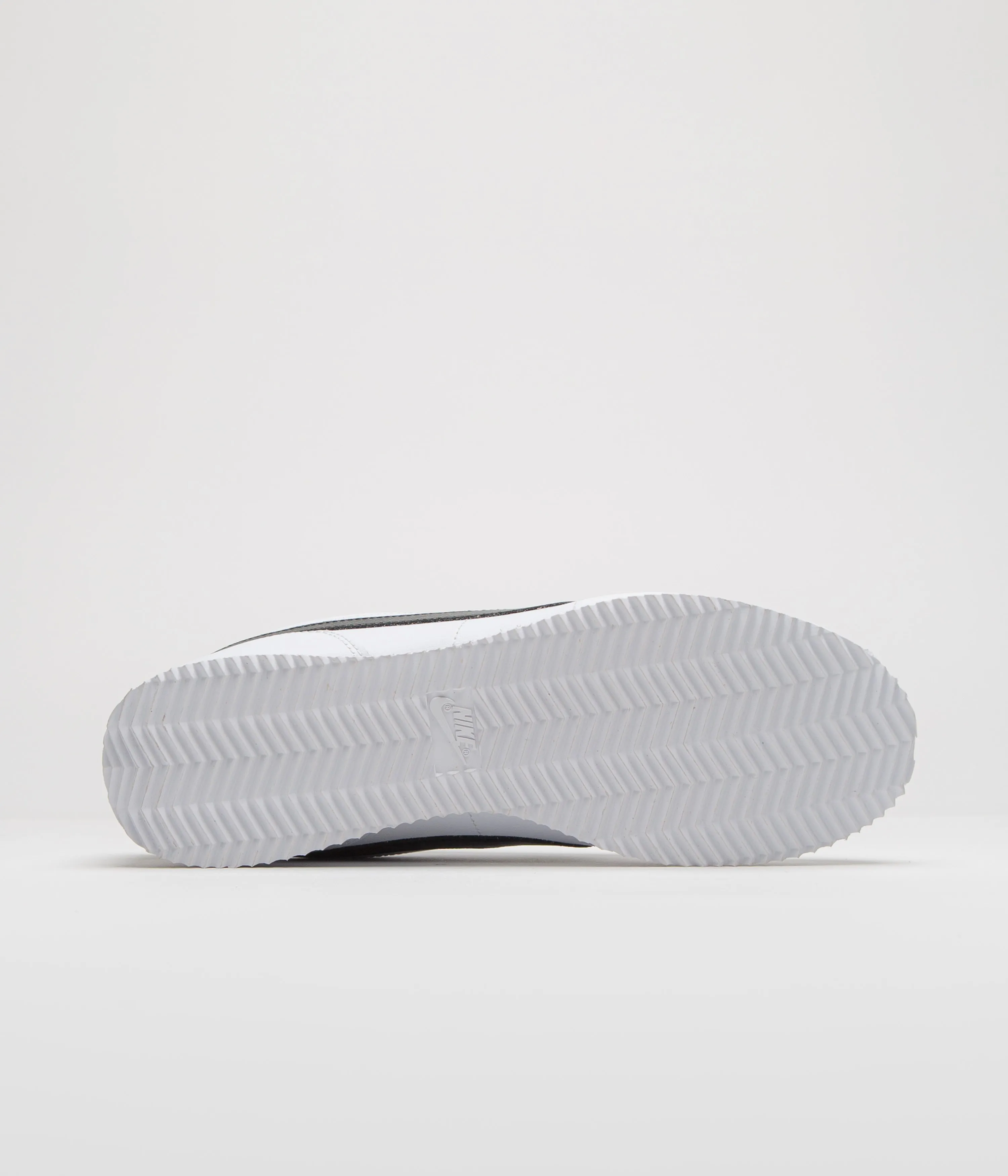 Nike Cortez Shoes - White / Black