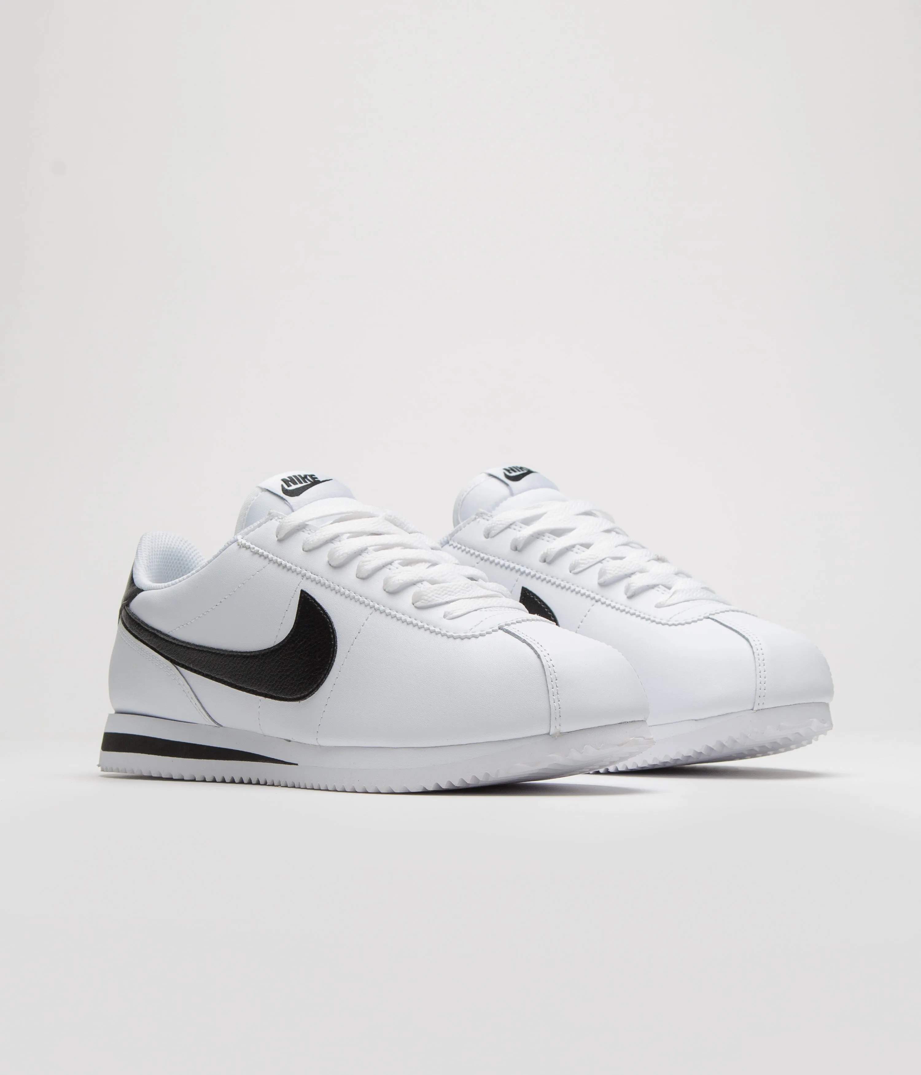 Nike Cortez Shoes - White / Black